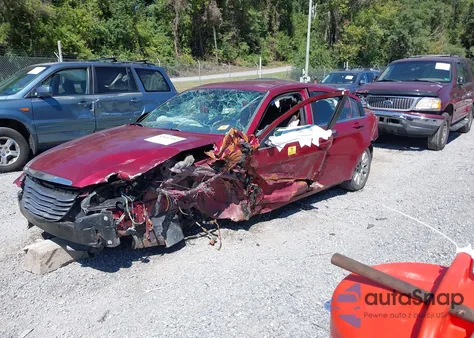 2014 Chrysler 200 Lx z USA, uszkodzony, nr VIN 1C3CCBAB6EN209001